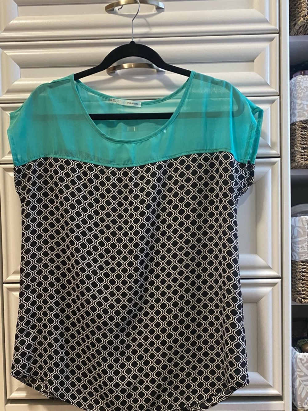 Maurices Teal and Black Geo-Print Cap Sleeve Blouse